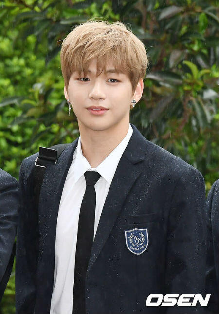 Selain Tampan, Ini 5 Fakta Lain Tentang Kang Daniel Wanna One