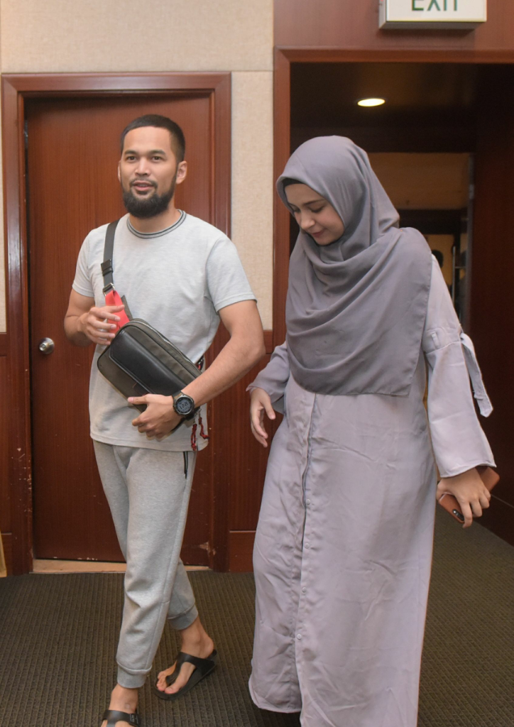 Shireen sungkar-Teuku Wisnu Berbagi Kebahagiaan
