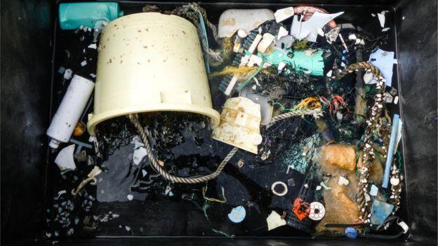 Mantap Gan! Sedotan Plastik dan Korek Kuping Dilarang di Inggris!