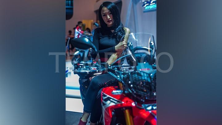 Deretan SPG Cantik &amp; Seksi di IIMS 2018