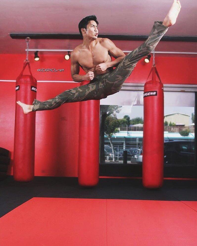 10 Potret Yoshi Sudarso, Aktor Indonesia yang jadi Stunman Film Hollywood
