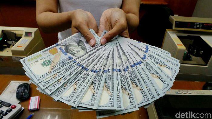 Dolar AS Tembus Rp 14.000 Bakal Kejadian