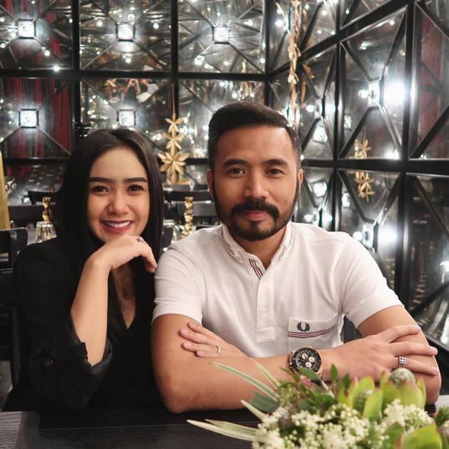 Ini sosok asli Wak Doyok yang eksis di internet itu, ternyata nyentrik &amp; super tajir!