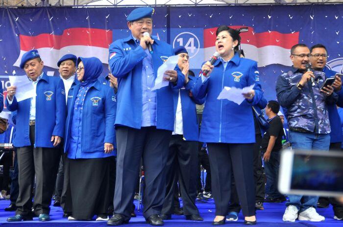 Teguran SBY untuk Roy Suryo dan wacana poros ketiga