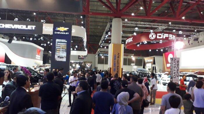 IIMS 2018 Dipadati Pengunjung Pada Akhir Pekan Minggu Pertama Pameran