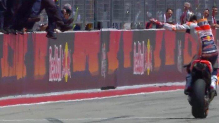 Tiga Selebrasi Tak Biasa Marc Marquez Usai Menangi GP Americas