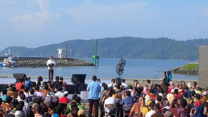 Jokowi: Keramba Jaring Apung Lepas Pantai Dongkrak Produksi Ikan