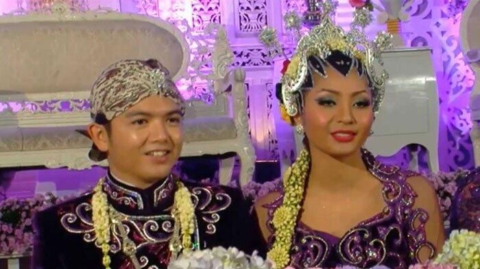 Liza Elly dan Nicky Tirta Sepakat Cerai dan Sembunyikan Penyebabnya