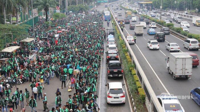 Anggota DPR Sarankan Pengaturan Ojek Online Jangan Tergesa-gesa
