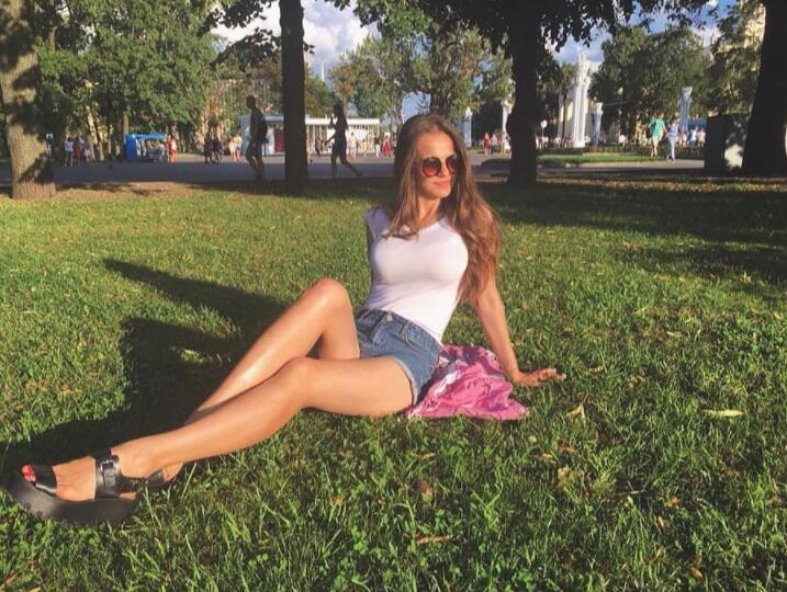 Muda dan Cantik, Jubir Baru Kemhan Rusia Jadi Primadona Media