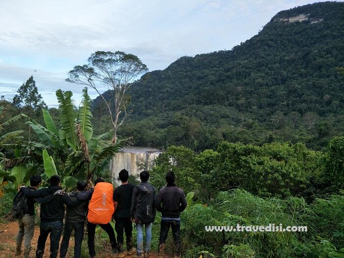 4 Air Terjun KALBAR Ini Cocok Bagi Kamu Yg Maniak Tantangan