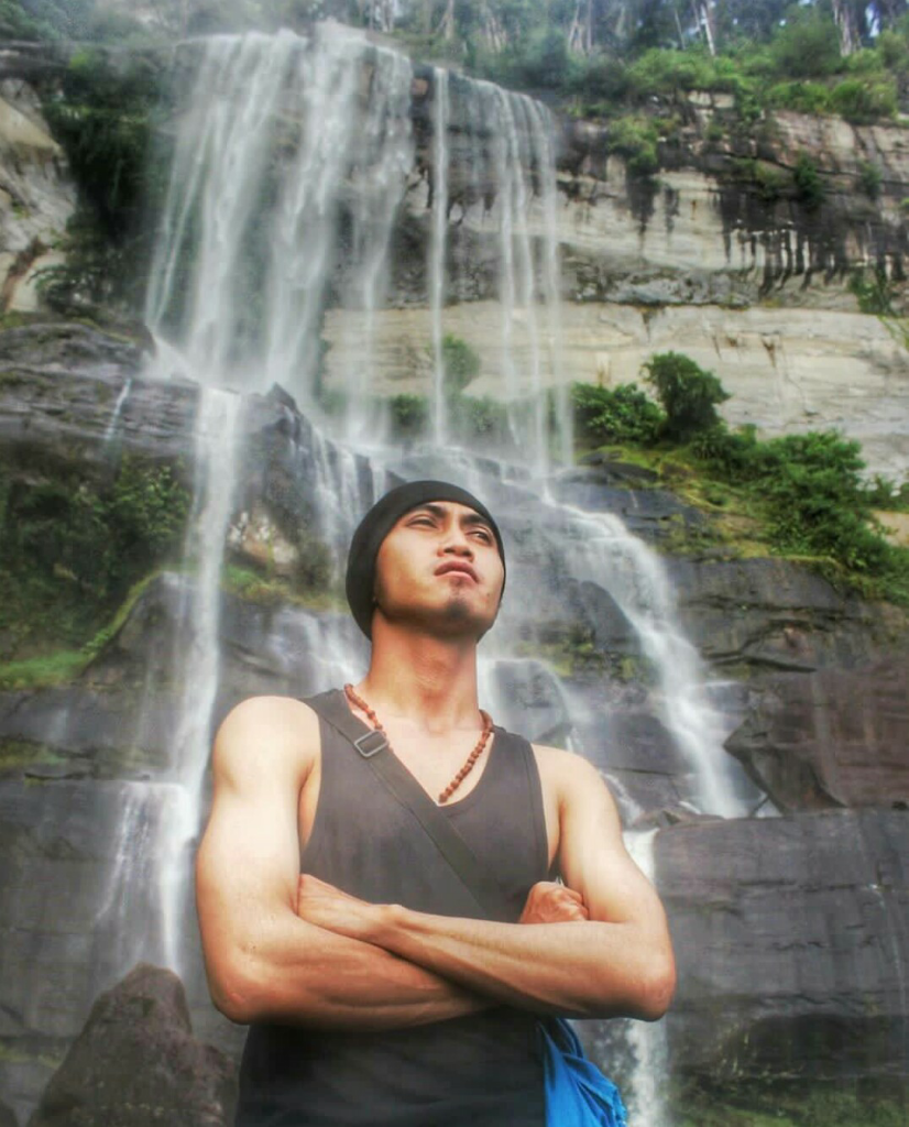4 Air Terjun KALBAR Ini Cocok Bagi Kamu Yg Maniak Tantangan