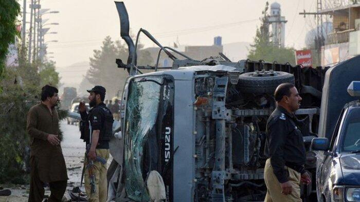 Enam Polisi Tewas Dalam Tiga Serangan Bom Bunuh Diri di Pakistan