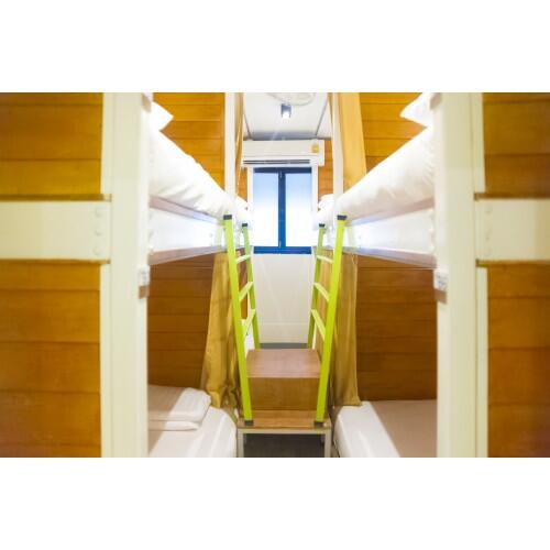 Jalan-jalan ke Bangkok? Stay at GLUR