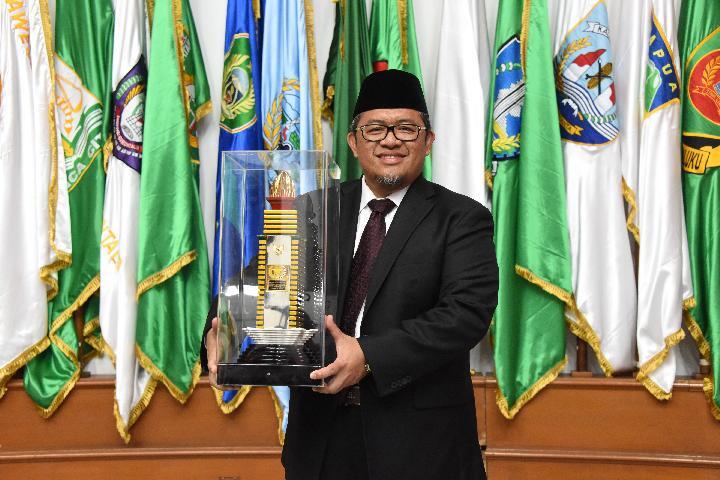 Jabar Raih Parasamya Purnakarya Nugraha