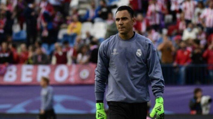 Kocak! Kiper Real Madrid Bikin Kesalahan, Fan Manchester United yang Ketar-ketir