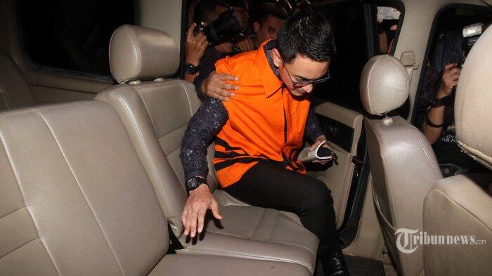 KPK Perpanjang Masa Penahanan Zumi Zola