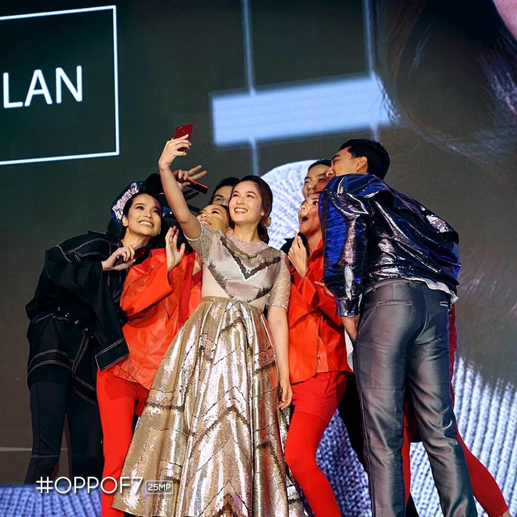 Oppo F7 Smartphone Secantik Chelsea Islan #GodaanOPPOF7