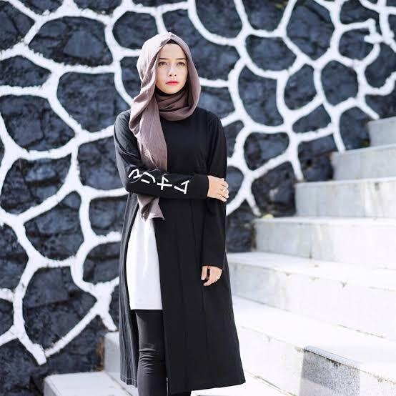 Apakah Menjadi Selebgram, Harus Berpakaian Serba Mini