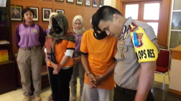 Polisi Ungkap Praktik Prostitusi 'Threesome' Lewat Media Sosial