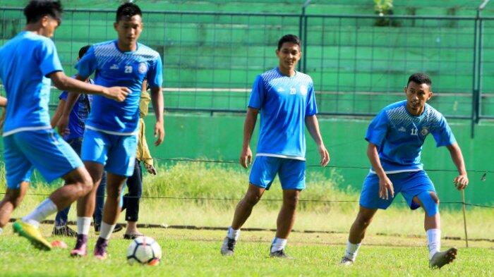 Arema FC Vs Persipura: Singo Edan Unggul Babak Pertama Berkat Gol Rivaldi Bawuo