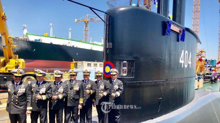 Panglima TNI Serahkan KRI Ardadedali-404 Ke TNI AL