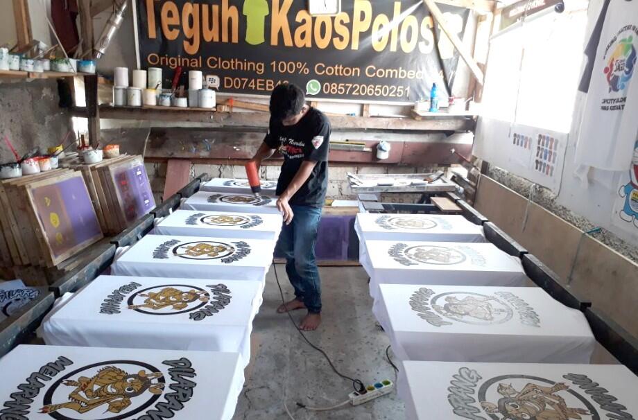 Hidup Tak Tenang Pembuat Kaus #2019GantiPresiden