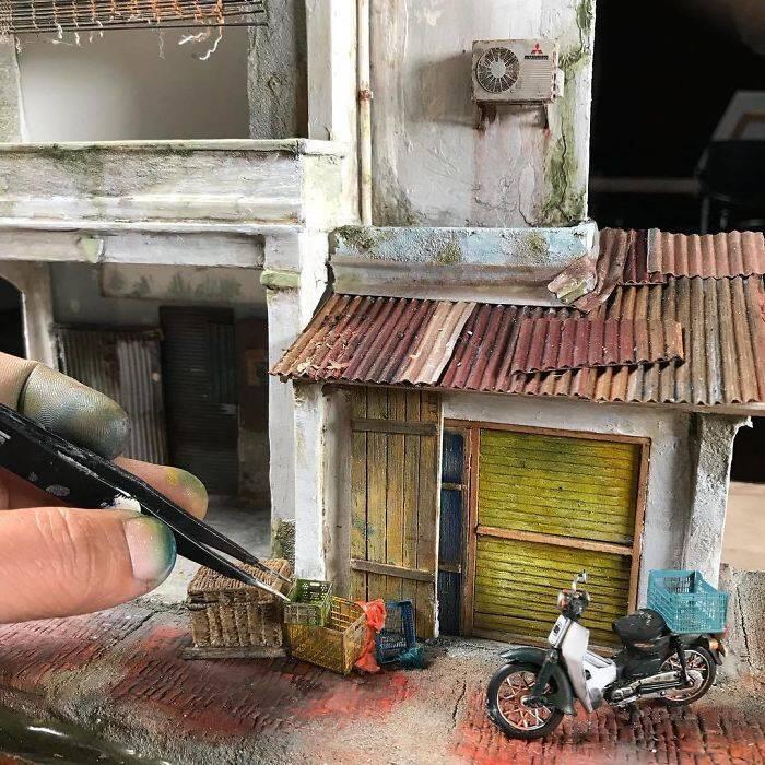 Rindu Suasana Masa Kecil, Pria Ini Membuat Diorama Kota Zaman Dulu. Detailnya Mantap!