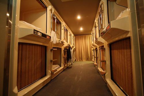 Serba-Serbi Capsule Hotel, Salah Satu Akomodasi Unik Ala Jepang