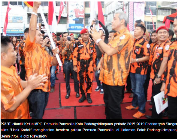 Pasca Ditangkapnya Ucok Kodok, Polres Tapsel Banjir Papan Bunga 