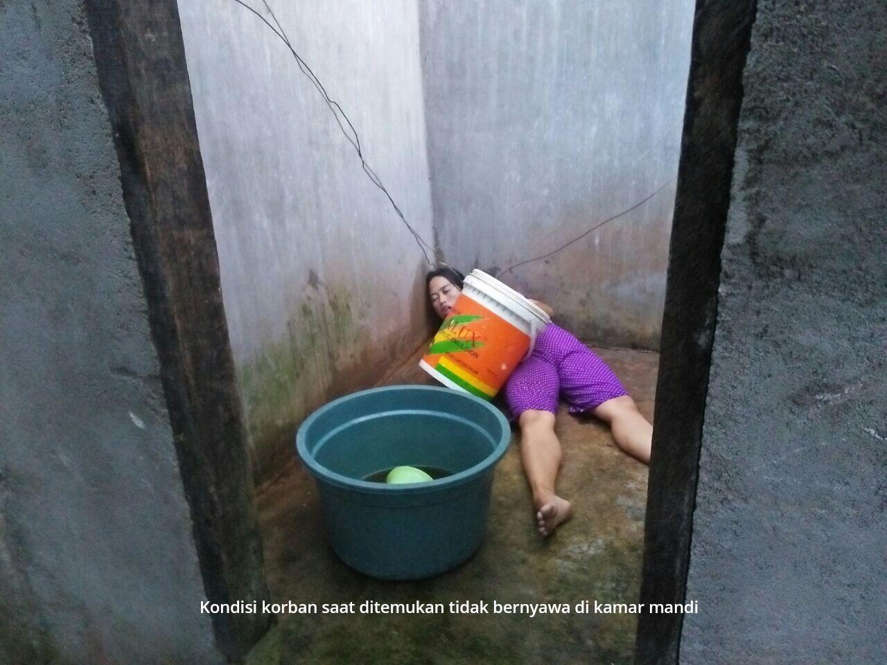 Ibu Tersengat Listrik, Eh Anak Malah Siram Pakai Air, Begini Jadinya....