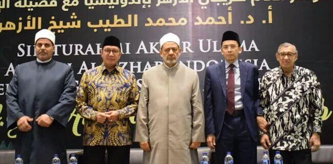 Saat Syeikh Besar Mesir Ramal Masa Depan TGB
