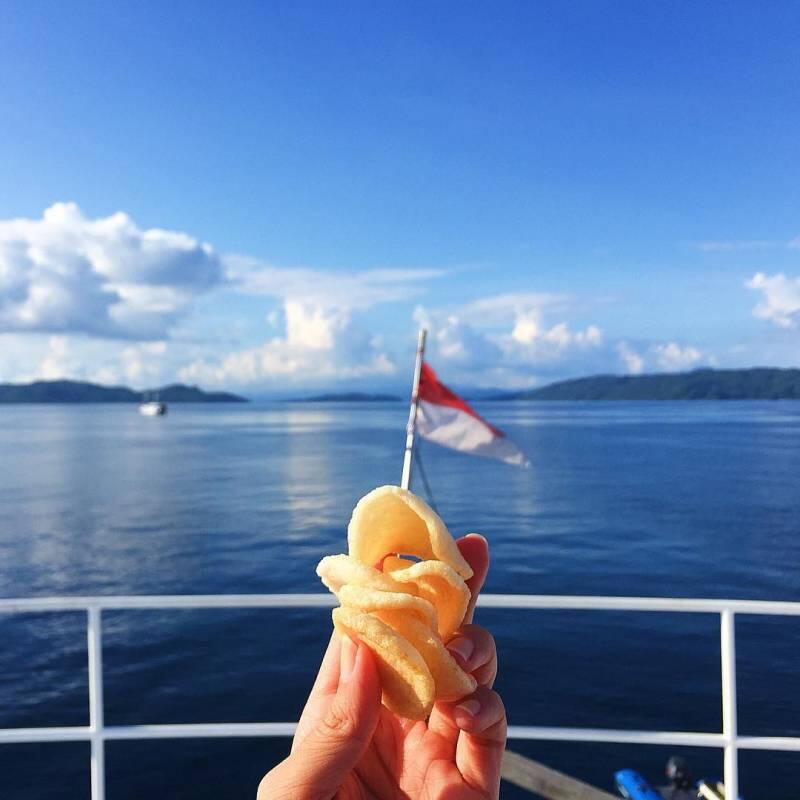 Cewek Ini Kulineran Sambil Keliling Dunia! Yuk Ikuti Keseruannya Lewat 10 Foto Ini