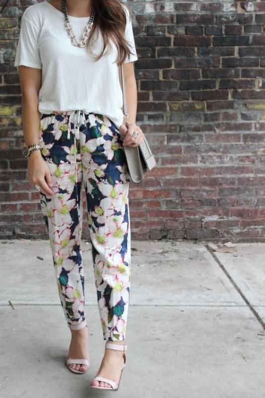 15 Inspirasi Gaya dengan Pattern Pants Ini Buatmu Jadi Modis Seketika. Cakep Bener!
