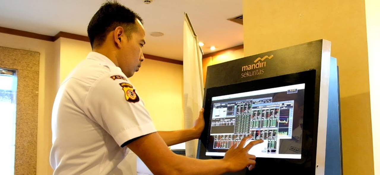 Suherman, Seorang Satpam Yang Sukses Dari Bursa Saham.