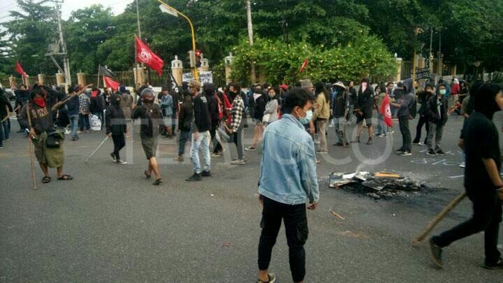 Demo Tolak Bandara NYIA Ricuh, 3 Orang Jadi Tersangka