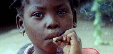 5 Negara Dengan Usia Minimal Merokok Termuda