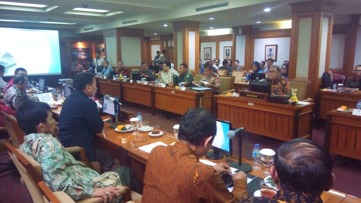 Tinjau Pelayanan Publik, Komisi II DPR Kunjungi Jawa Barat