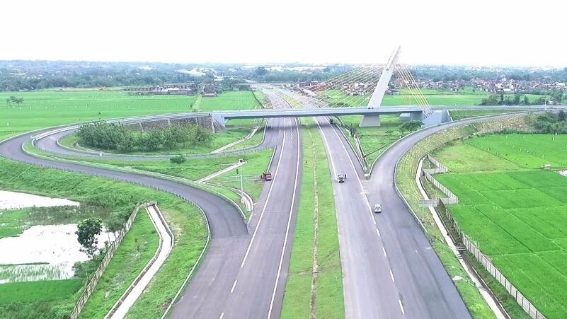 Menteri PUPR: Lebaran 2018, Tol Jakarta-Surabaya Bisa Digunakan