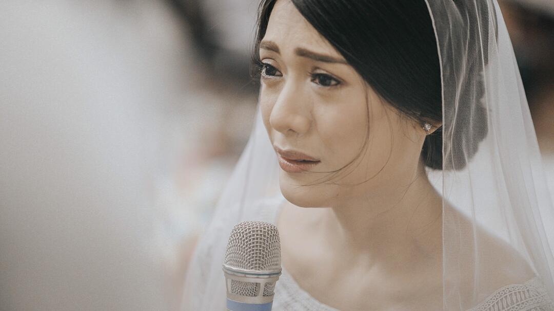 H-1 Pernikahan, Tangis Anissa Aziza Pecah saat Proses Pengajian