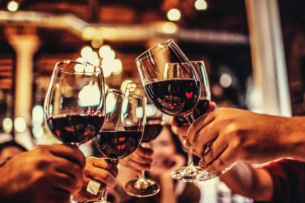 Ini 5 Tips Minum Wine untuk Pemula, Nomor 4 Jarang Orang Tahu