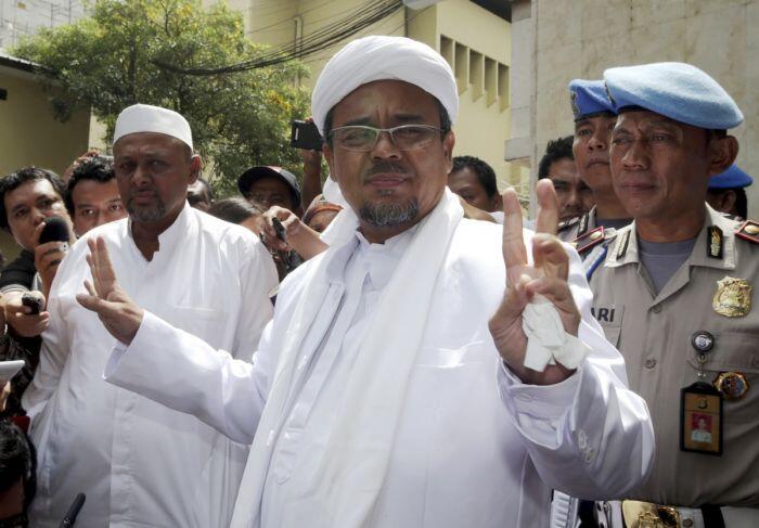 Kasus Sukmawati lanjut meski status tersangka Rizieq dibatalkan