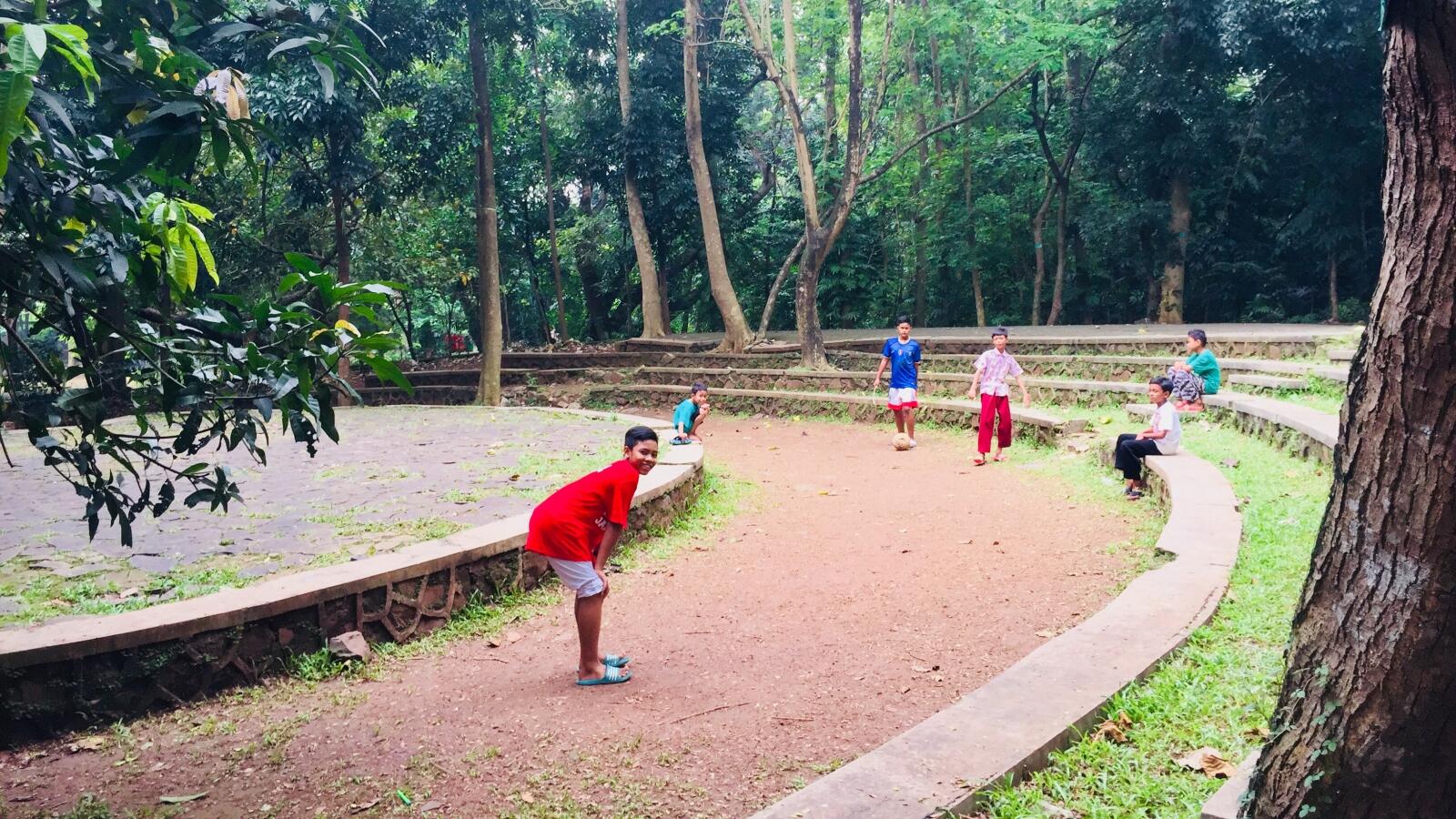 5 Aktivitas yang Bisa Kamu Lakukan di Hutan Kota Srengseng, Jakarta