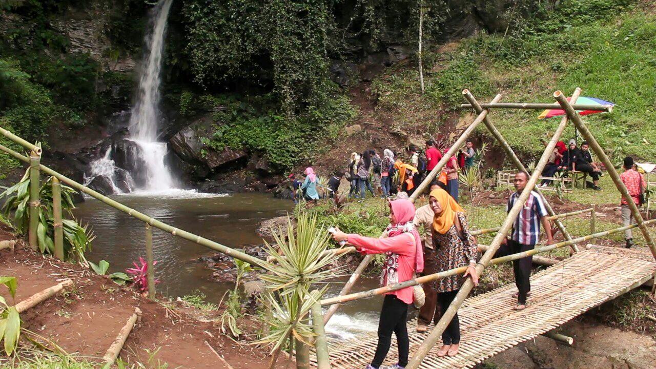 'Sumber Nyonya', Pesona Tersembunyi Air Terjun di Kalipucang Pasuruan