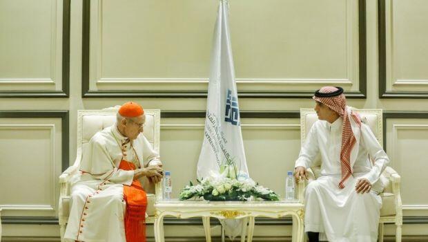 Riyadh dan Vatikan Gandengan Bangun Gereja di Arab Saudi