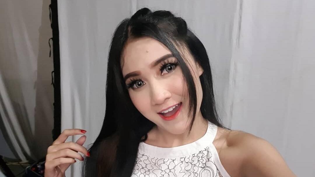 5 Potret Cantik Nella Kharisma Saingan Via Vallen