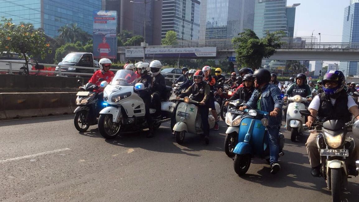 Cak Imin Konvoi Bareng Komunitas Motor Sambil #KumpulSampahPlastik