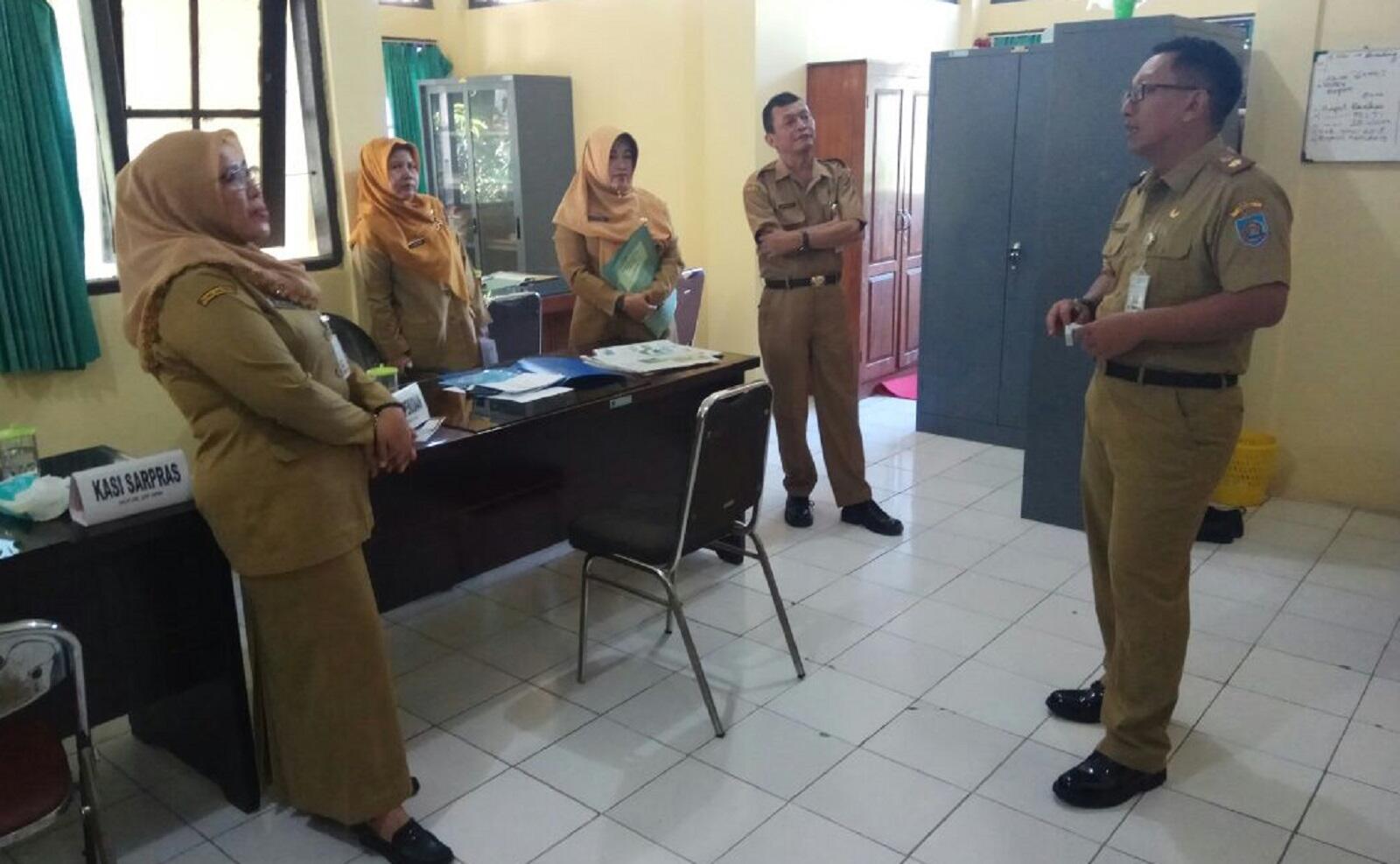 PNS Tegal Diminta Membuat Meme Pelayanan Publik Di Media Sosial KASKUS