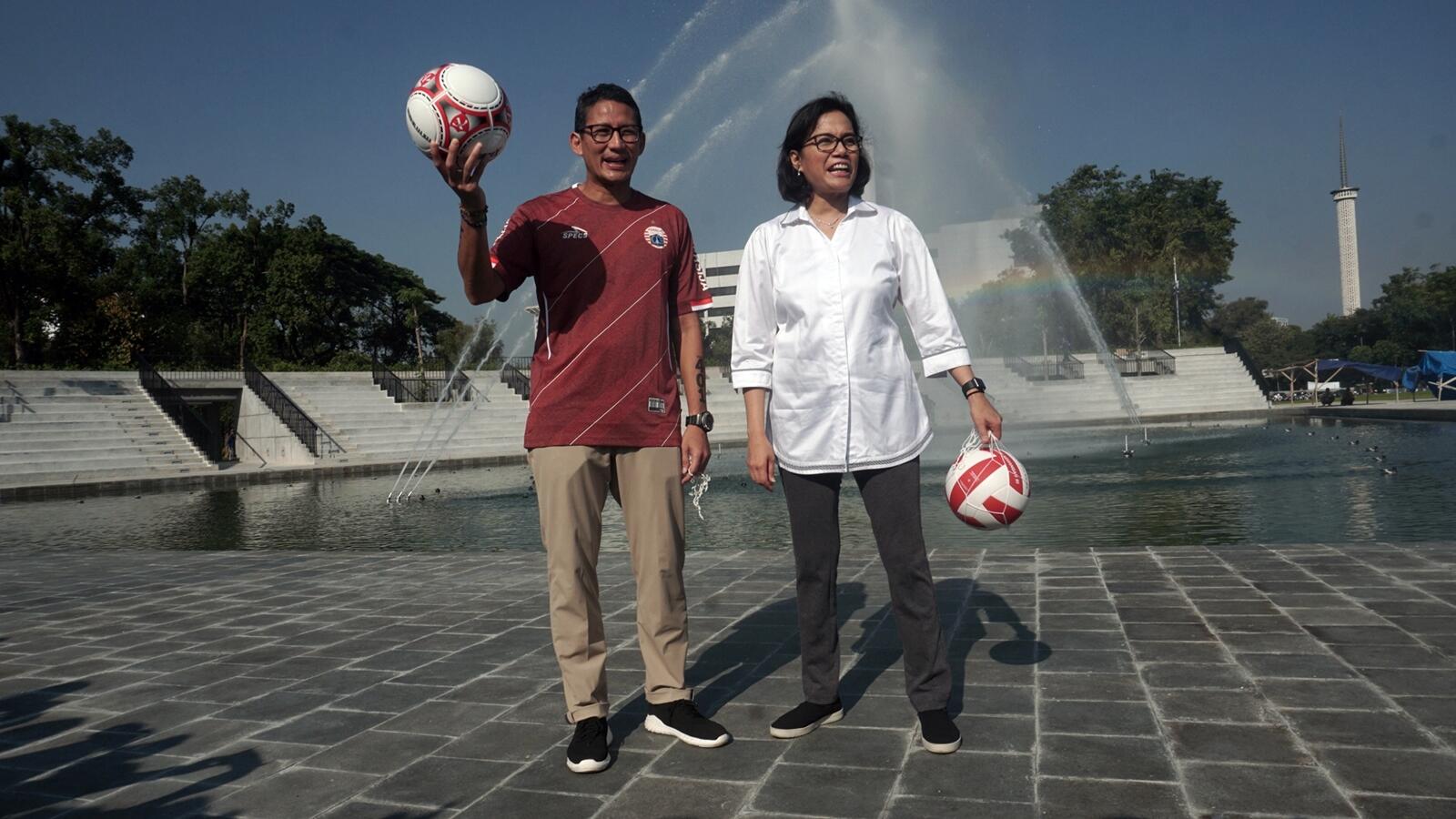 Cerita Sri Mulyani Tantang Sandi Merenovasi Lapangan Banteng