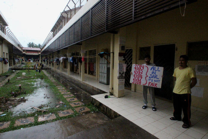 Kala para pengungsi imigran minta pembebasan gerak